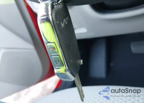 2025 Kia Soul Lx z USA, uszkodzony, nr VIN KNDJ23AU3S7252417